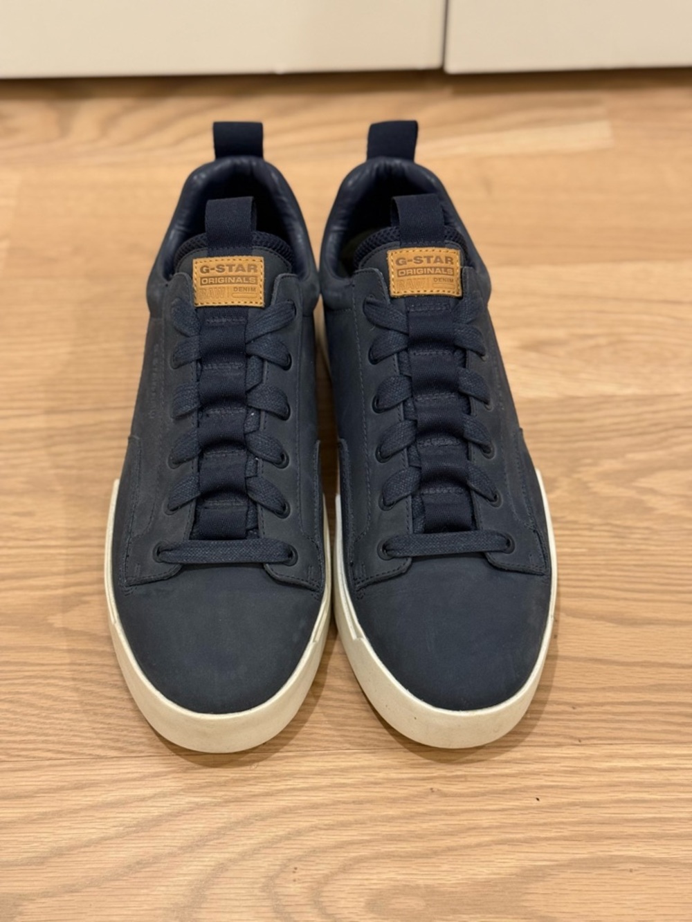 G-Star Navy Low-Top Sneakers with White Sole and Tan Logo Patch